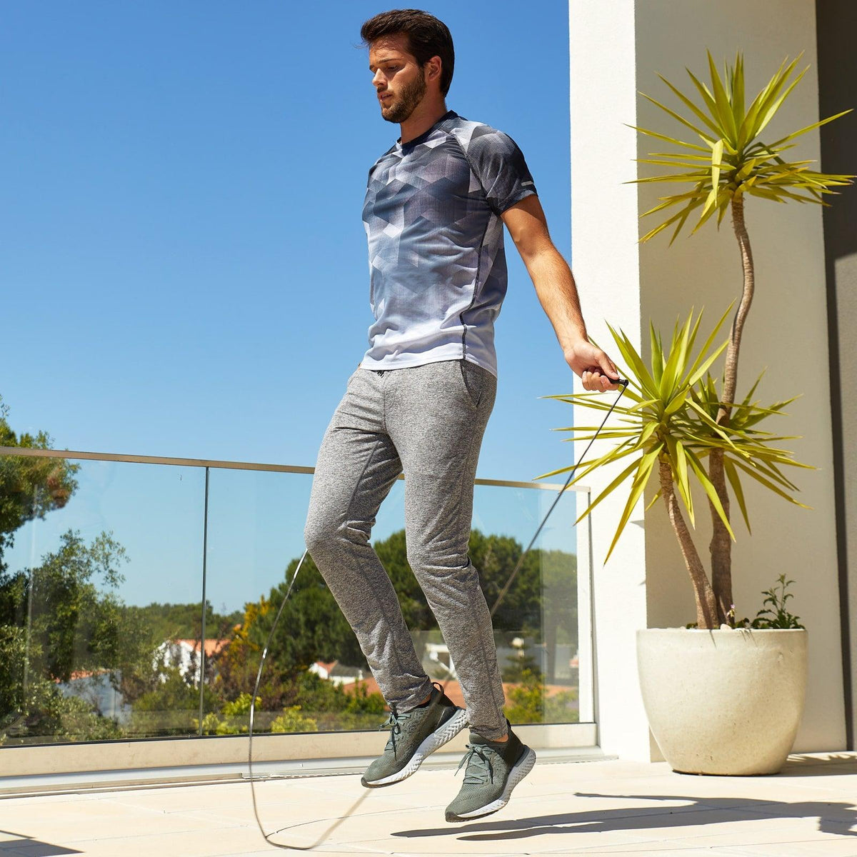 Everyday Lightweight Joggers – maamgic