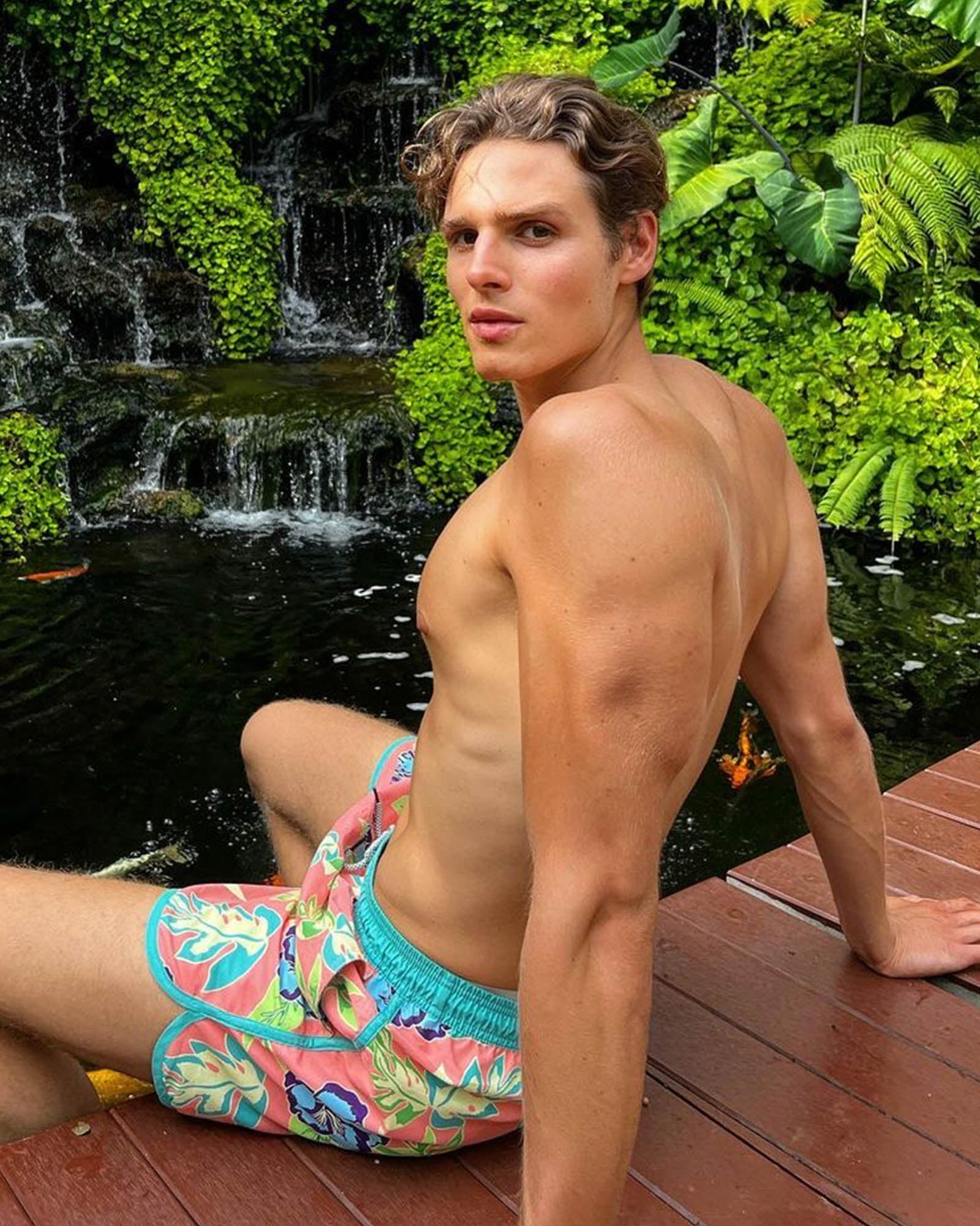 Men's FloraFever Blue Flowers Swim Trunks, Blue and Pink | Maamgic